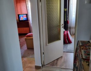 Apartament 3 camere, 66 mp, decomandat, zona Ion Mester