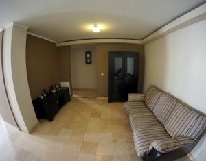 Appartement 4 chambres à vendre dans Cluj-napoca, zone Zorilor