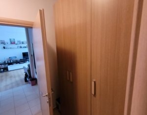 Apartament in vila, 84 mp, 3 camere, 136 mp curte, Andrei Muresanu