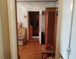 Apartament 2 camere, 42 mp, semidecomandat, zona Hermes