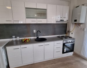 Appartement 3 chambres à vendre dans Floresti