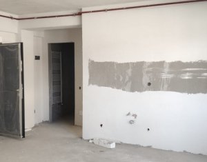 Appartement 4 chambres à vendre dans Floresti