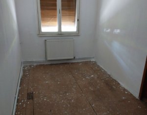 Apartment 5 rooms for sale in Cluj-napoca, zone Manastur