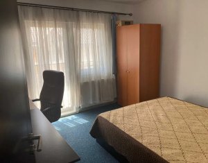 Apartment 4 rooms for sale in Cluj-napoca, zone Intre Lacuri