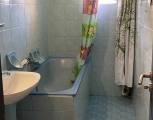 Apartment 4 rooms for sale in Cluj-napoca, zone Intre Lacuri