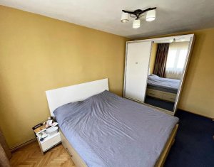 Apartment 4 rooms for sale in Cluj-napoca, zone Manastur