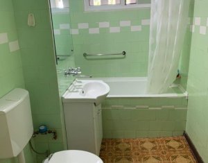 Apartament 4 camere, decomandat, 84 mp, zona Negoiu