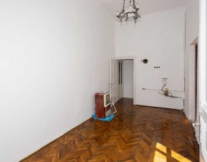 Apartament 60 mp, ultracentral, etaj 1, zona strazii Napoca