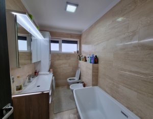 Apartament lux, 2 camere+terasa 60mp+2 parcari subterane, Zorilor Sud