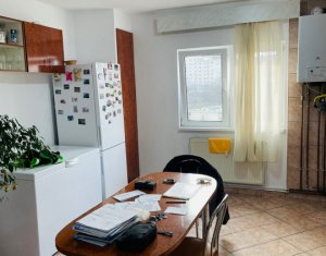 Apartament 3 camere, Plopilor