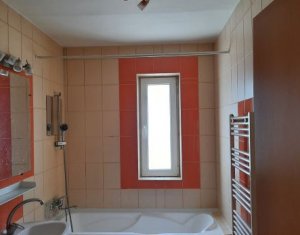 Apartament 2 camere,  decomandat, etaj 1, La Terenuri