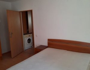 Apartament 2 camere,  decomandat, etaj 1, La Terenuri