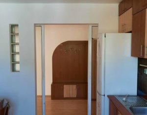 Apartament 2 camere,  decomandat, etaj 1, La Terenuri