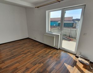 Apartament cu 3 camere de vanzare, finisat, Floresti, zona Stejarului