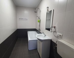 Apartament cu 3 camere de vanzare, finisat, Floresti, zona Stejarului