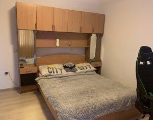 Apartament 3 camere, situat in Floresti, zona Stadionului