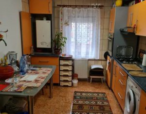 Apartament 4 camere, 2 bai, terasa, decomandat, Zorilor