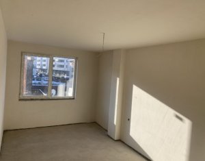 Appartement 3 chambres à vendre dans Floresti