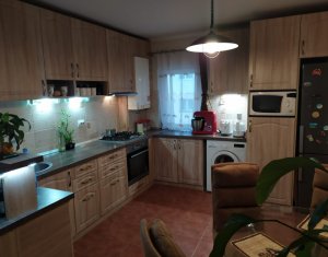 Apartament cu 3 camere, 70 mp, zona Calvaria, Manastur