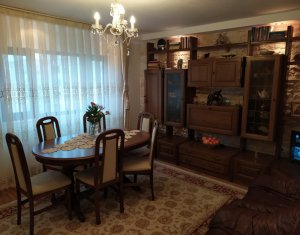 Apartament cu 3 camere, 70 mp, zona Calvaria, Manastur