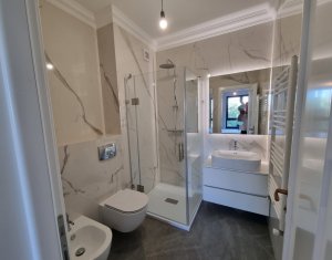 Appartement 3 chambres à vendre dans Cluj-napoca, zone Intre Lacuri