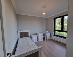 Apartment 3 rooms for sale in Cluj-napoca, zone Intre Lacuri