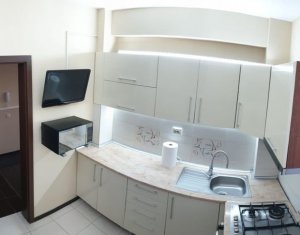 Appartement 3 chambres à vendre dans Cluj-napoca, zone Zorilor