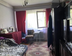 Apartament cu 3 camere, balcon, zona Bucium Manastur