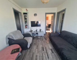 Apartment 4 rooms for sale in Cluj-napoca, zone Manastur