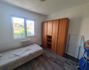 Apartment 4 rooms for sale in Cluj-napoca, zone Manastur