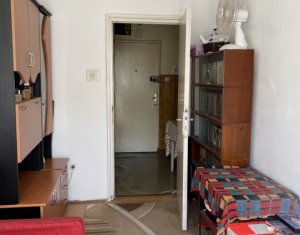 Appartement 4 chambres à vendre dans Cluj-napoca, zone Manastur