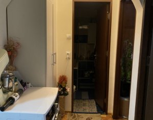 Apartament 3 camere, zona semicentrala, pozitie excelenta