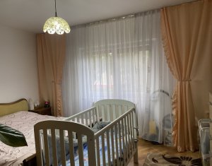 Apartament 3 camere, zona semicentrala, pozitie excelenta