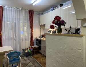 Apartament 3 camere, zona semicentrala, pozitie excelenta