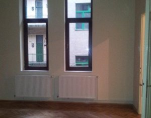 Appartement 3 chambres à vendre dans Cluj-napoca, zone Centru