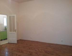 Apartament cu 3 camere(83mp) in zona ultracentrala, Piata Unirii