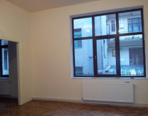 Apartament cu 3 camere(83mp) in zona ultracentrala, Piata Unirii