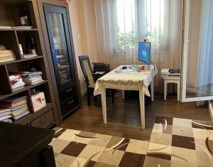 Appartement 4 chambres à vendre dans Cluj-napoca, zone Zorilor