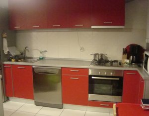 Apartment 3 rooms for sale in Floresti