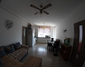 Apartment 3 rooms for sale in Baciu, zone Centru