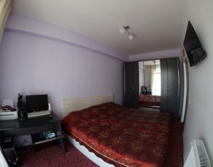 Vanzare rapida! Apartament cu 3 camere, zona Petrom