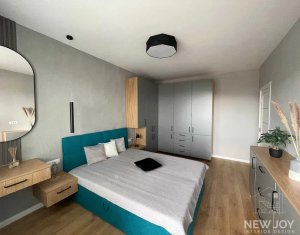 Apartament exclusivist, Andrei Muresanu