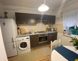 Apartament in zona Plopilor