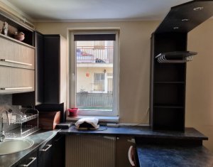 Apartament cu doua camere, finisat, mobilat si utilat, strada Eroilor