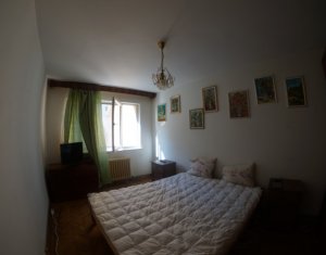 Exclusivitate! Apartament 4 camere, decomandat, etaj 1, Putna