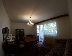 Appartement 4 chambres à vendre dans Cluj-napoca, zone Manastur