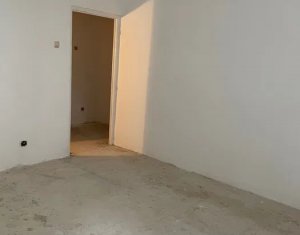 Apartament cu o camera, zona Piata Cipariu