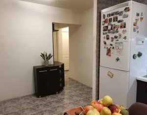 Apartament cu 3 camere decomandate, la etaj intermediar, in Zorilor