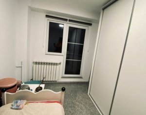 Apartament cu 3 camere decomandate, 2 bai, cartierul Marasti