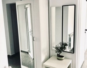 Apartament cu 3 camere decomandate, 2 bai, cartierul Marasti